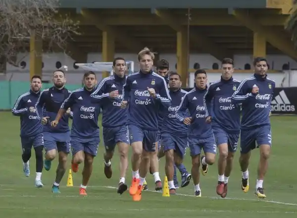 Sampaoli repitió equipo y Lo Celso iría de entrada