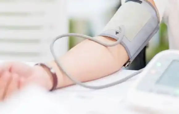 Un escáner permite en 10 minutos detectar y  curar la causa más común de hipertensión