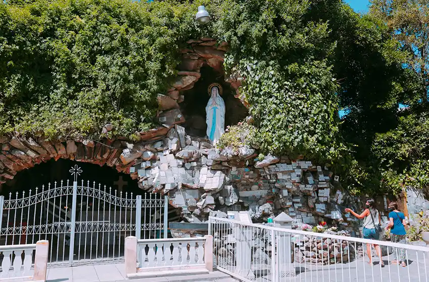 La Gruta de Lourdes se prepara para 11 días de oración y encuentro en el Puerto