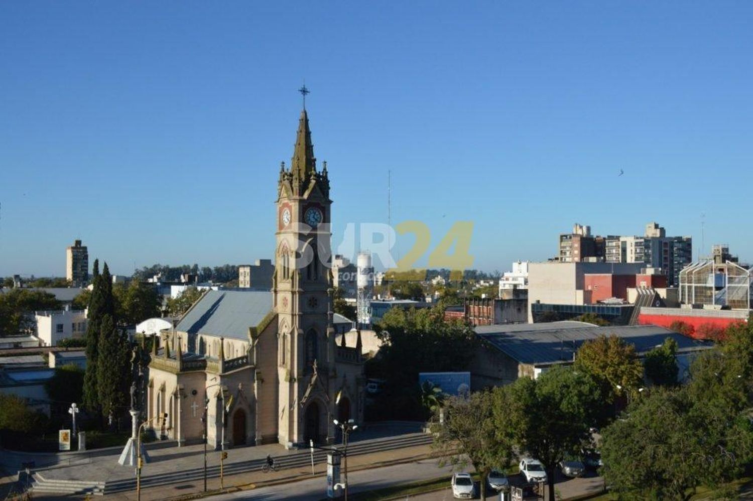 Comercios piden al Gobierno Nacional que se suspenda el feriado puente del 24 de mayo para “darle un respiro al sector”