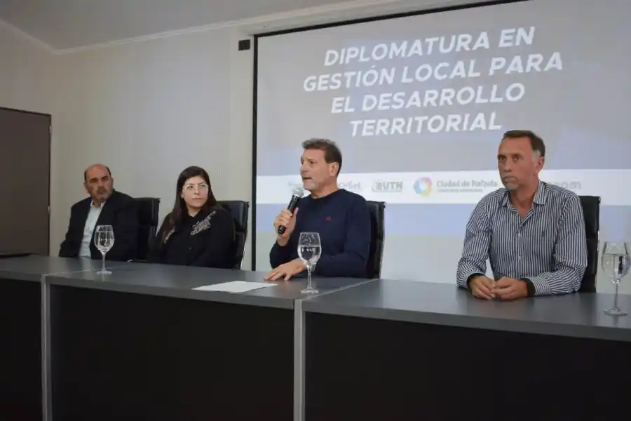 Inauguró la tercera etapa de gestion local para el desarrollo territorial