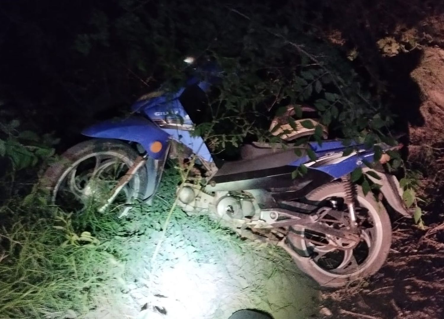 Venado Tuerto: hombre de 63 años lesionado y hospitalizado al derrapar en su moto