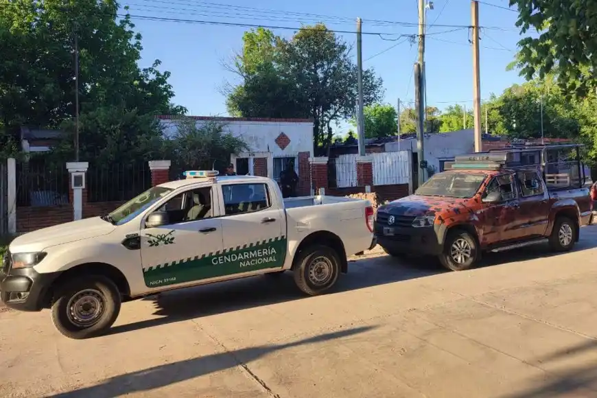 Cayó una banda narco: detuvieron a cinco personas y secuestraron drogas, armas y dinero