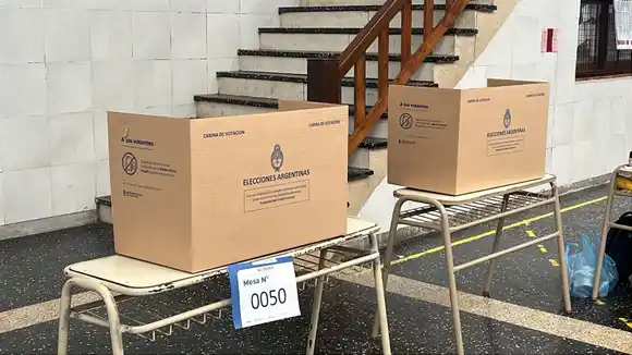 Comicios en Necochea: demoras menores y gran afluencia en el mediodía