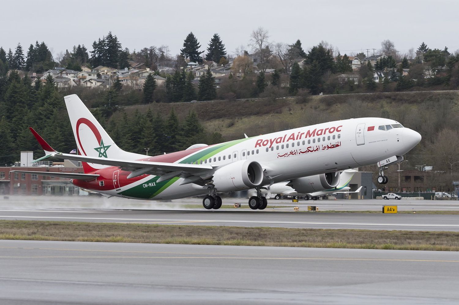 ALC cierra acuerdo por cinco Boeing 737 con Royal Air Maroc