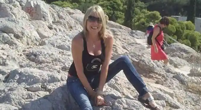 Cansada de no encontrar pareja, una mujer se puso "a la venta" en eBay