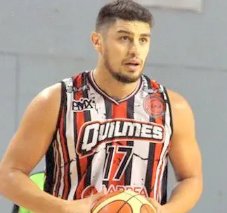 Basabe seguirá su carrera en Chile