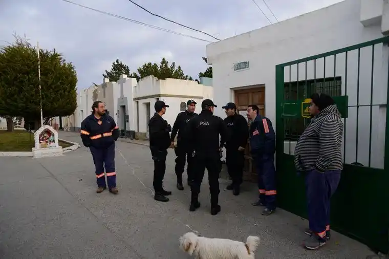 Ordenan allanamientos por la construcción del Mausoleo de Kirchner
