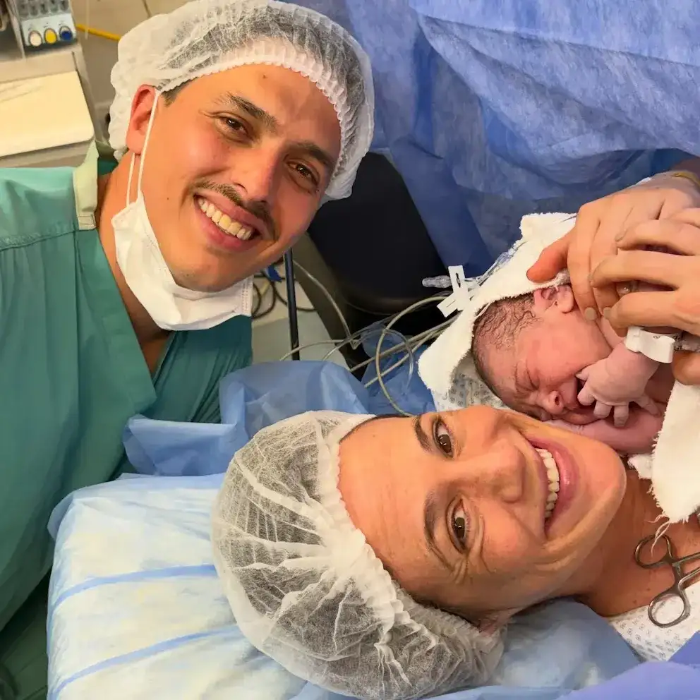 El nacimiento de Delfina ocurrió una semana después de la fecha prevista, luego de un embarazo anunciado por Mica Lapegüe en marzo