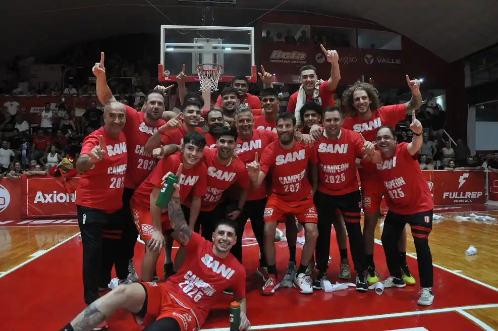 El Rojo de San Francisco se aseguró un lugar en la final por el ascenso a la Liga Argentina. Foto: Prensa San Isidro.