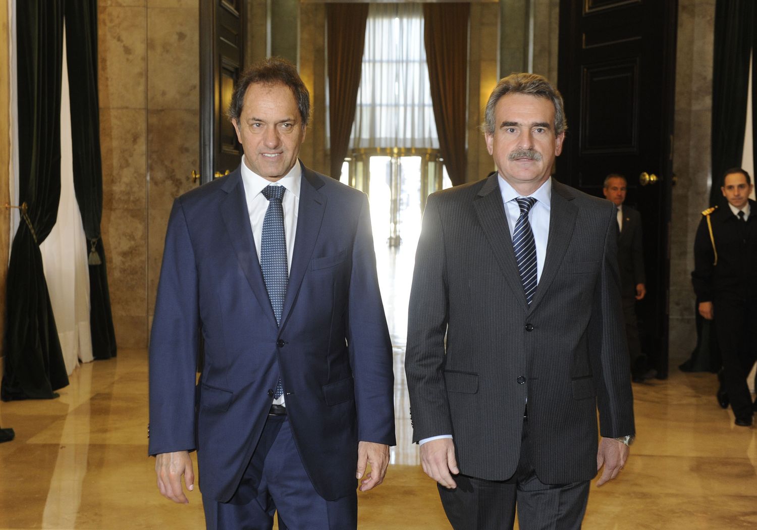Scioli firmó convenios de colaboración con el Ministerio de Defensa de la Nación