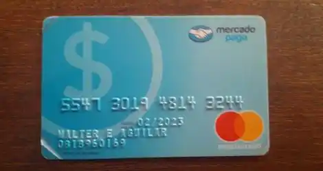 Tarjeta de Walter E. Aguilar encontrada