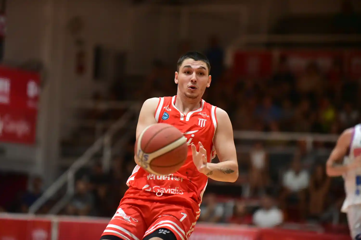 San Isidro quedó a una victoria del récord de la Liga Argentina.