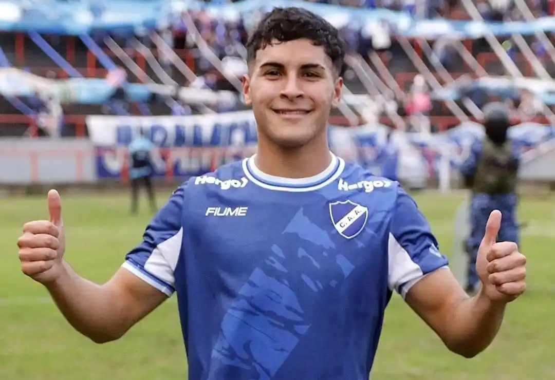 Banchio debutó con 20 años con la camiseta de Alvarado (FOTO: Alvarado)