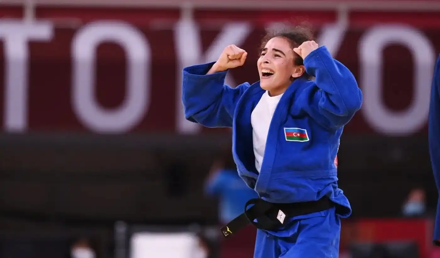 Escándalo en el judo paralímpico: despojan del oro a Shahana Hajiyeva por fingir ceguera