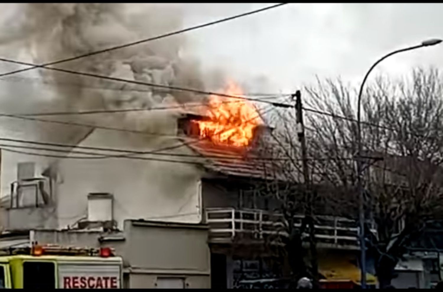 Incendio en Bernardino Rivadavia: perdieron todo y necesitan ayuda