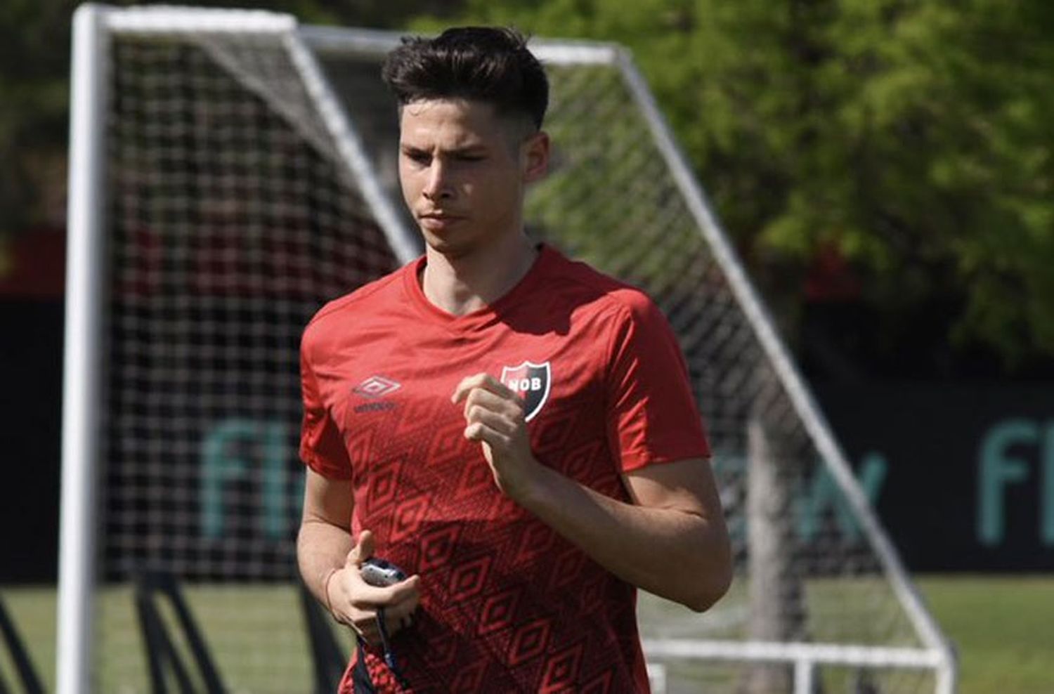 Oficial: Capasso se convirtió en el tercer refuerzo de Newells