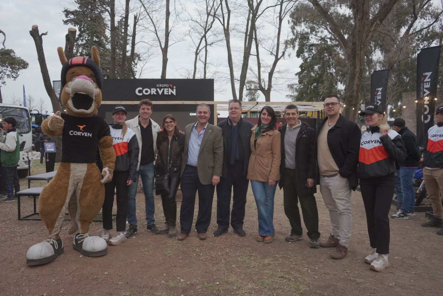 Junto con Leandro Iraola, referentes de las distintas áreas directivas de Grupo Corven.