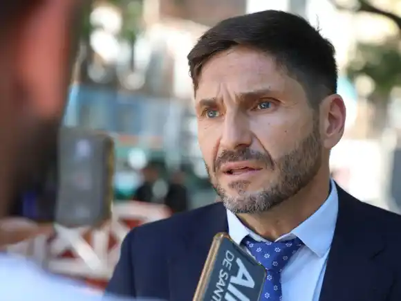 Pullaro sobre el comienzo de clases: "Que los padres manden este lunes a los chicos a las escuelas"