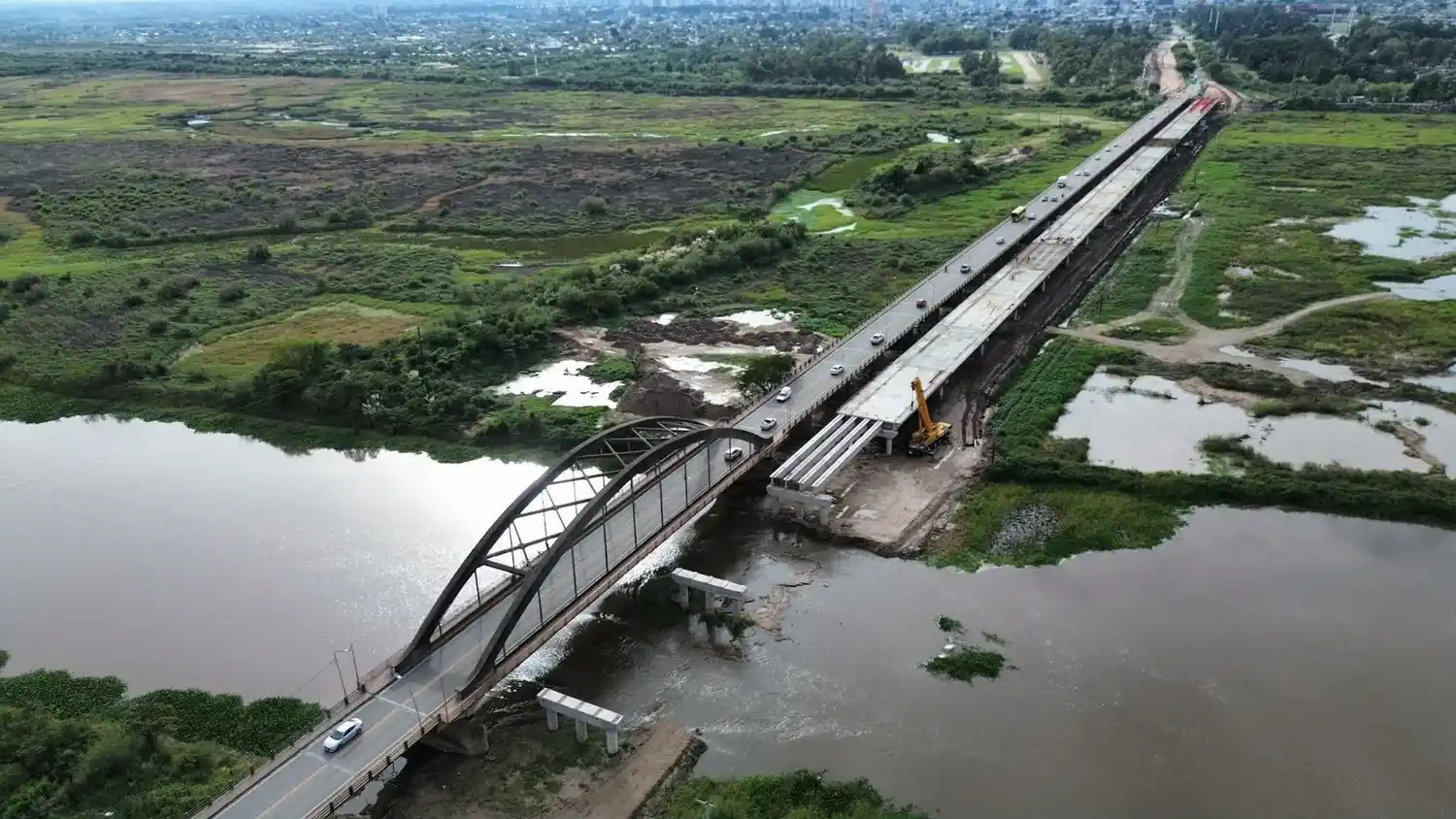 El nuevo Puente Carretero es la obra vial en construcción más larga de Argentina y la segunda de Sudamérica