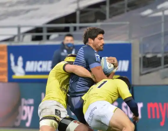 Bruni extendió su contrato por un año con RC Vannes