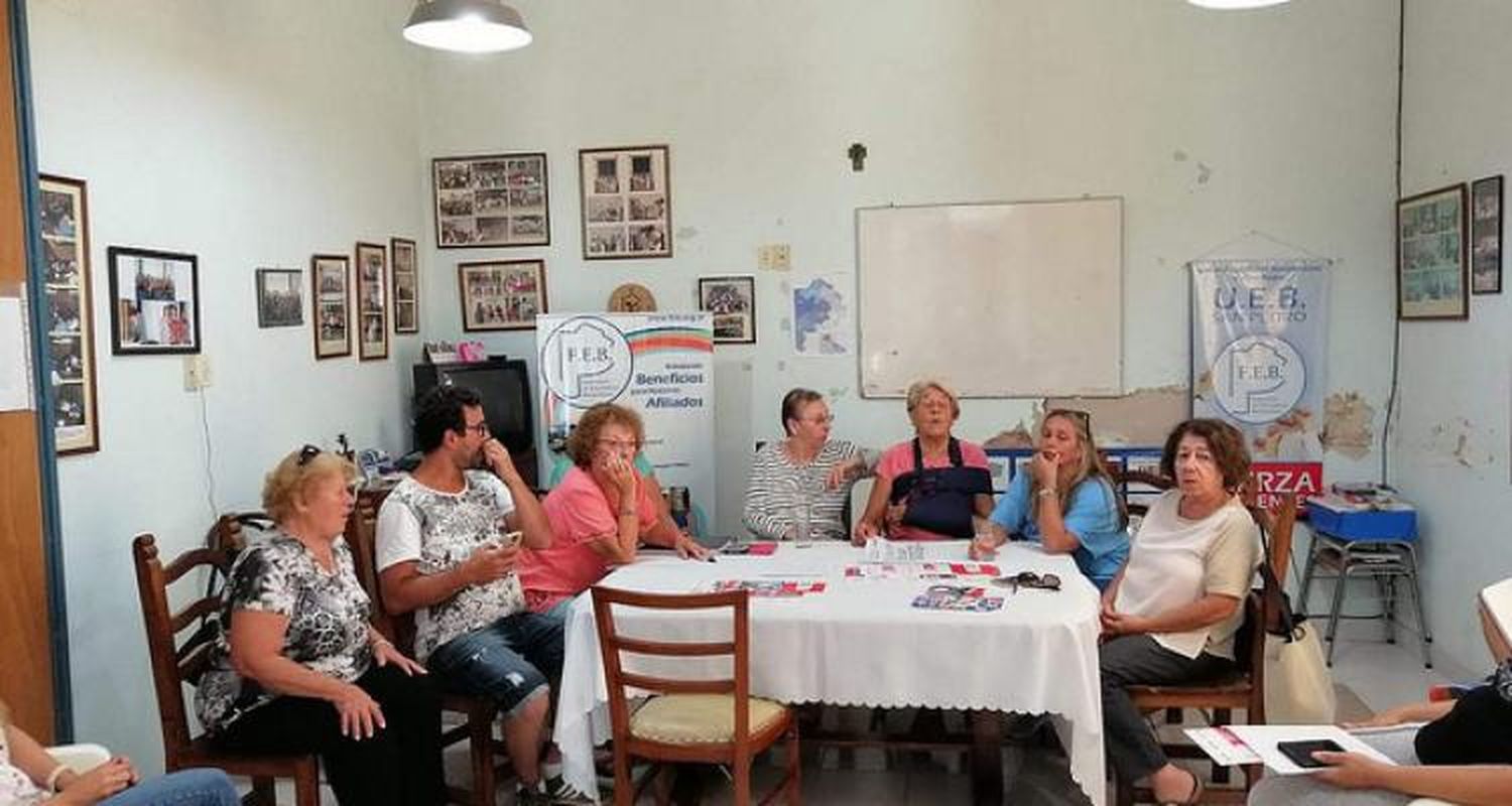 Empiezan las clases pero hay paro docente y confusión para alumnos