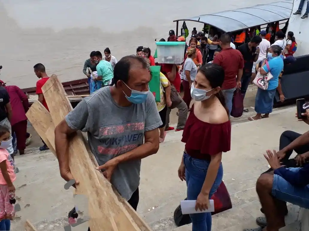 EL  ELN Y LAS FARC extienden sus brazos por Venezuela, denuncia FundaRedes