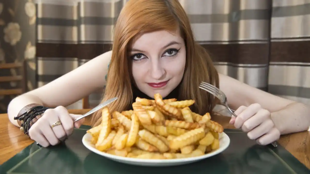 Curiosa investigación: mirar fotos y videos de comida en las redes sociales podría reducir el hambre real