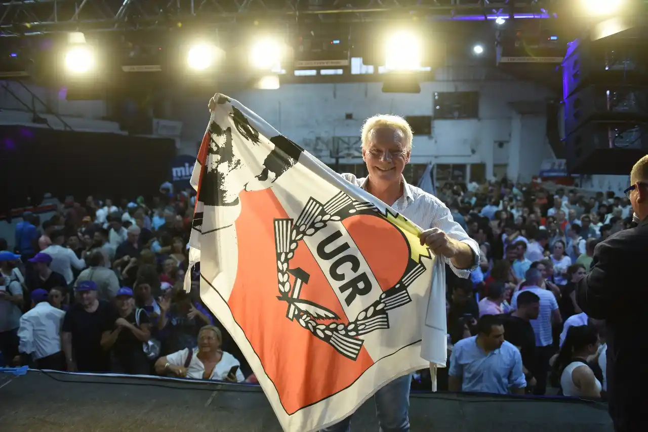 “Estamos todos unidos para construir un país y una provincia mejor”, afirmó Darío Schneider