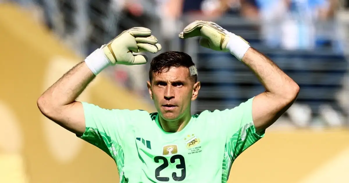 Dibu Martínez.
