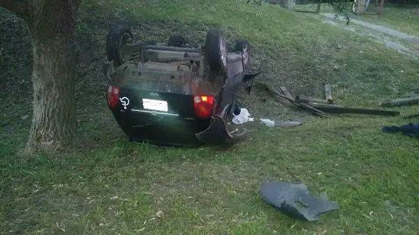 Choque y vuelco en Urquiza al Oeste