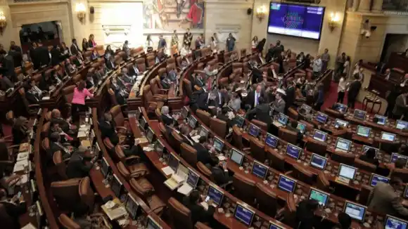 Senado colombiano también votó a favor de Edmundo González: instan a Petro a que lo reconozca