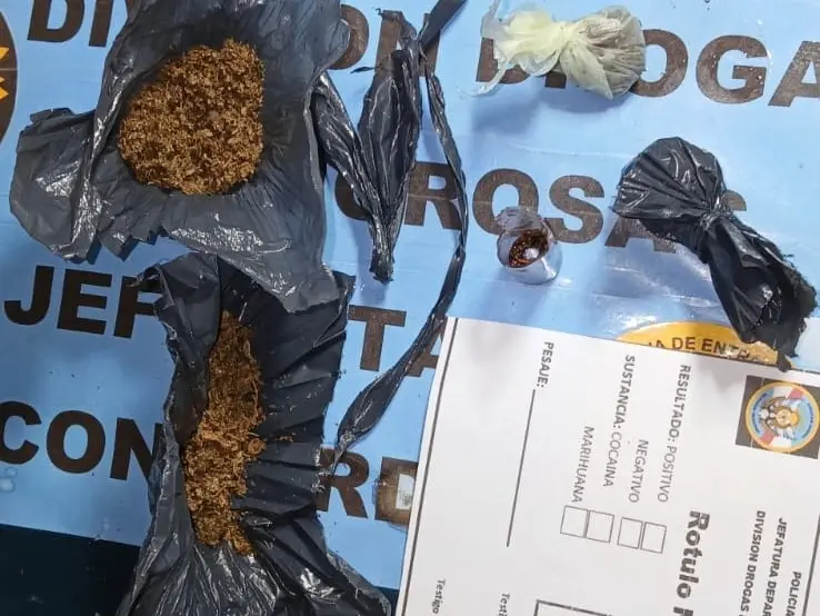 Operativo preventivo: secuestran drogas y retienen cuatro motocicletas