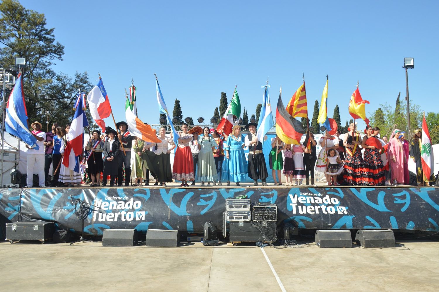 El Paseo de las Colectividades duplicó la cantidad de público de anteriores ediciones