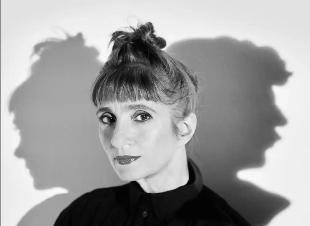La talentosa artista Hilda Lizarazu llega a Tres Arroyos