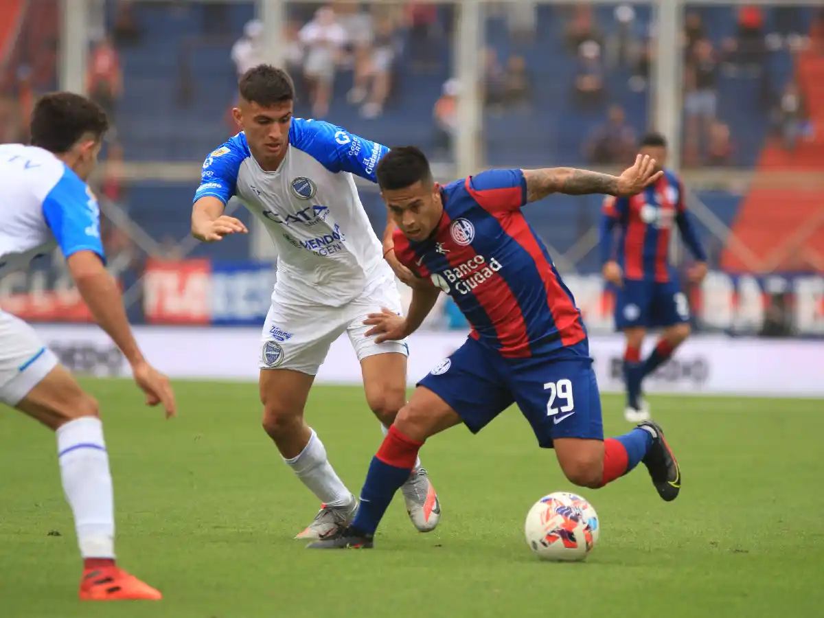 El “Ciclón” volvió al triunfo frente a Godoy Cruz 