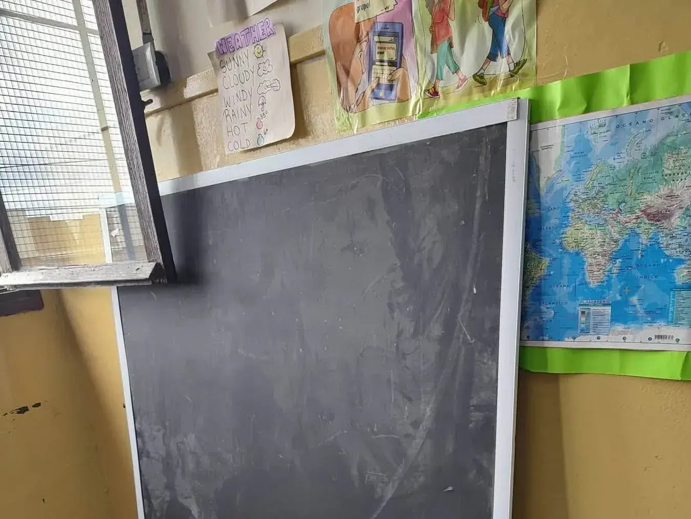 Escándalo en una escuela de Baradero por una donación: la directora reclamó más "materiales de calidad" y menos "fotos"