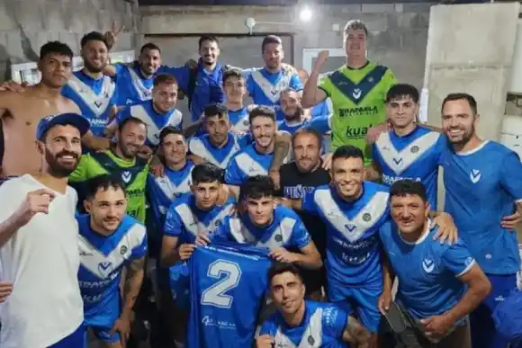 Victorias de Peñarol y Sportivo en la Zona 8