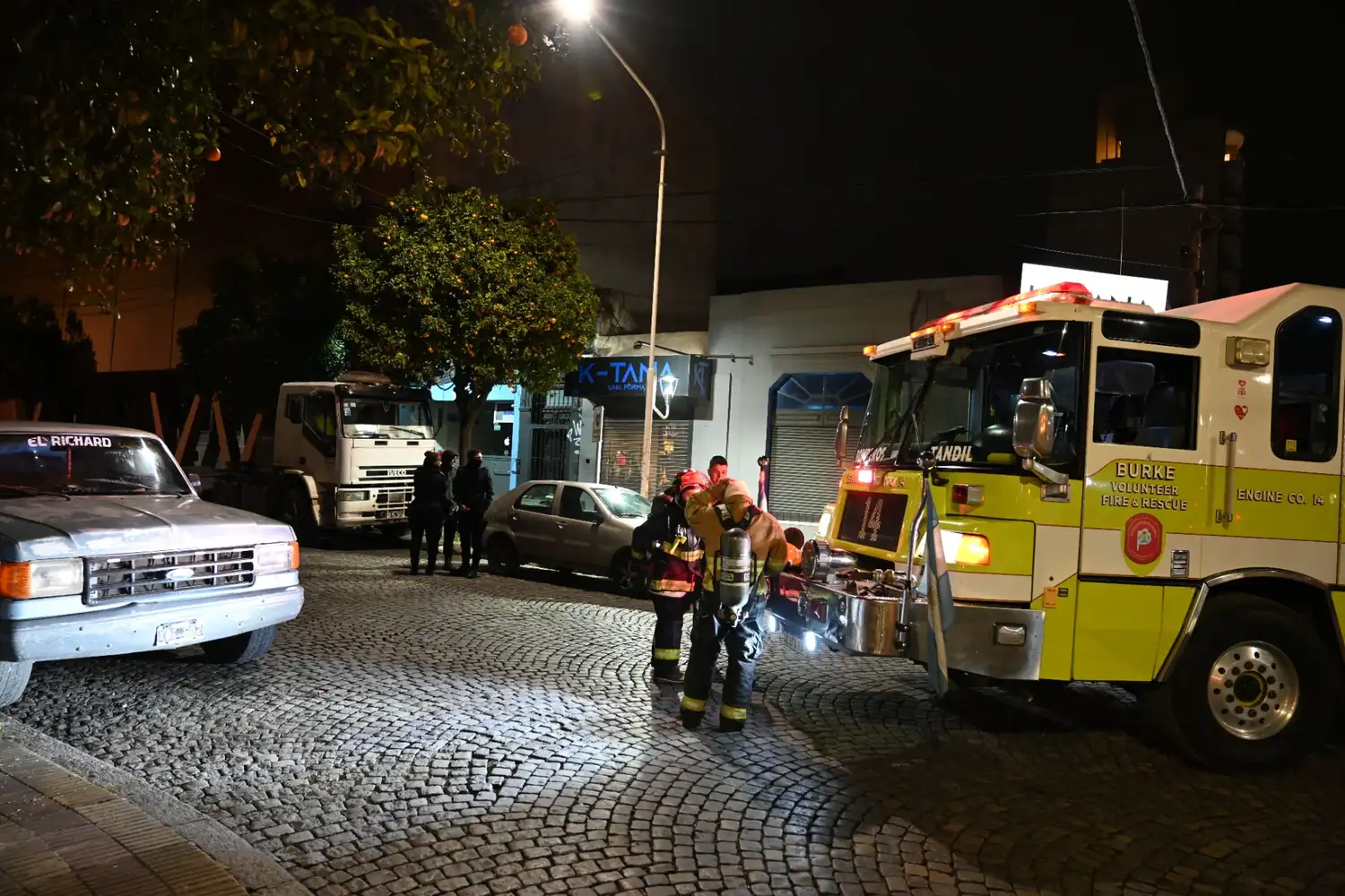 El hecho ocurrió en la esquina de Yrigoyen y Sarmiento.