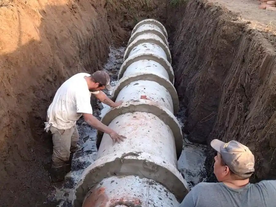 Intenso trabajo en la zona rural de Villa Cañás.