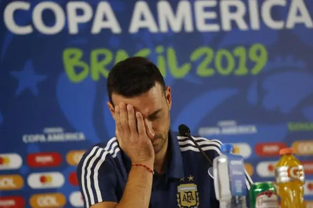 Lionel Scaloni y una reflexión picante: "Jugamos contra 70 mil personas y ocho tipos de negro"