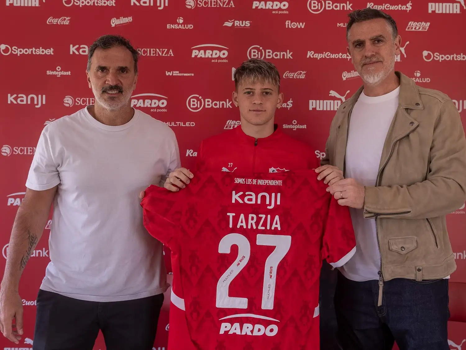 Tarzia prolongó su contrato