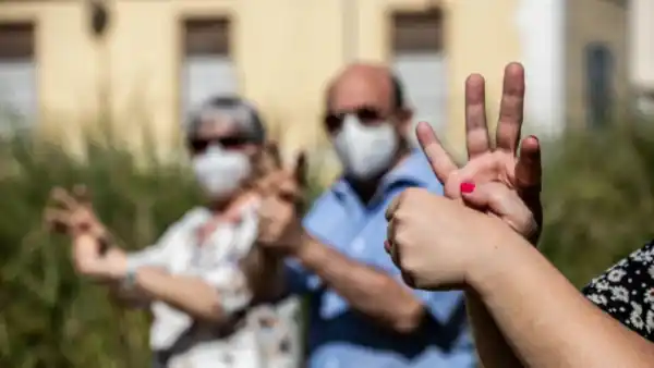 Acciones articuladas para ampliar los derechos de las personas sordas o hipoacúsicas en los distintos ámbitos de su vida