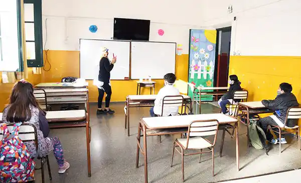 ¿Por qué la estructura inicial de la escuela ya no entusiasma como antes?