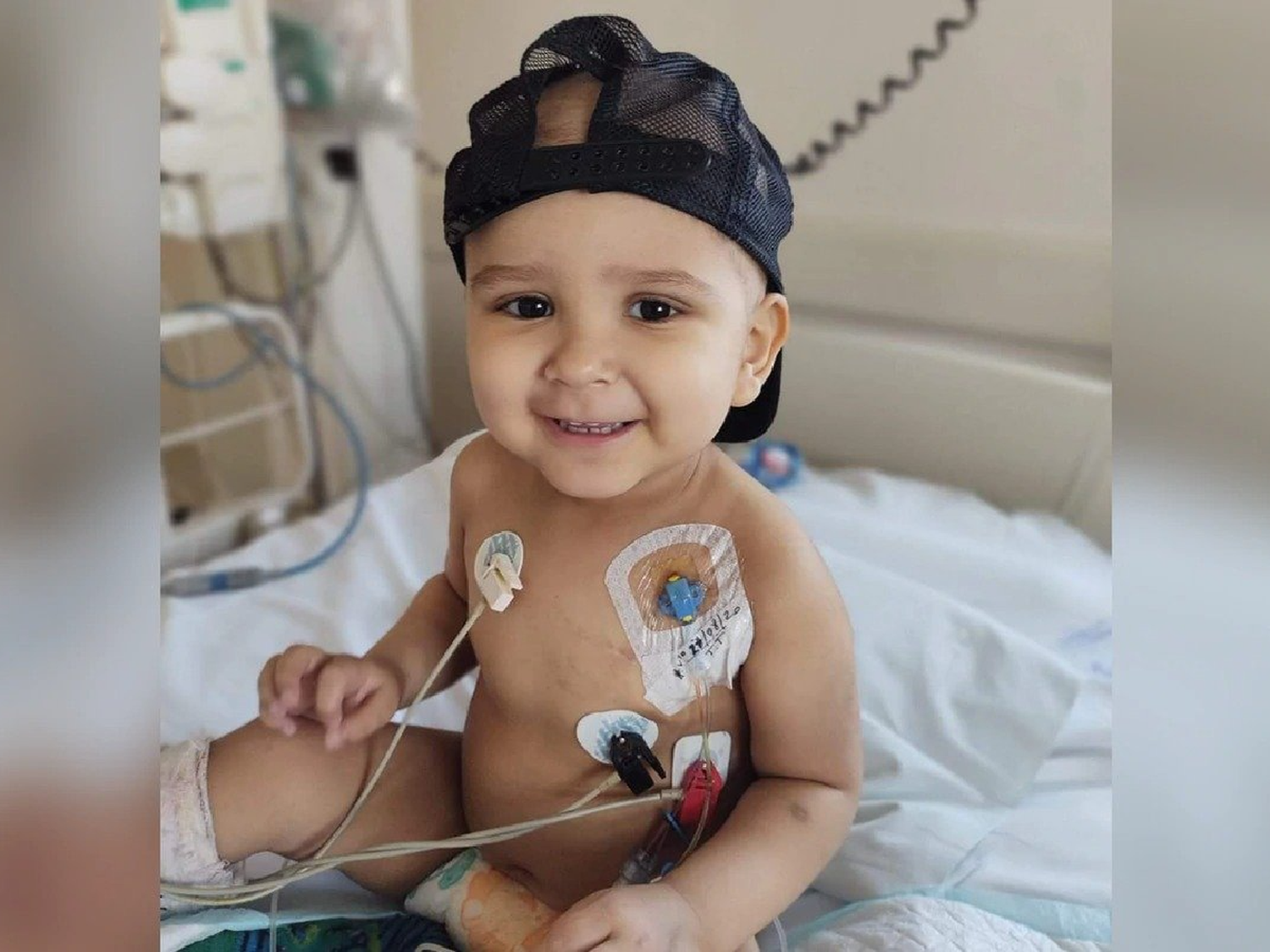 Tiene dos años, recibió un trasplante de médula, venció la leucemia y le ganó al COVID-19