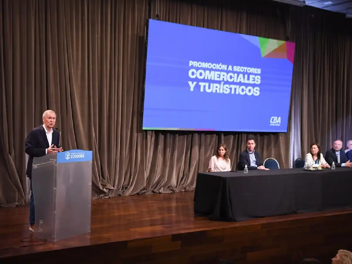 Schiaretti: «Córdoba está cambiando rebaja de impuestos por creación de puestos de trabajo»