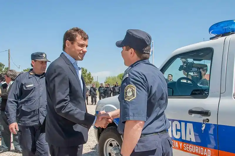 La Costa: De Jesús distinguió a efectivos policiales destacados