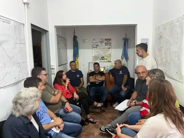 La municipalidad y los bomberos coordinan acciones ante el alerta meteorológico para esta noche de navidad