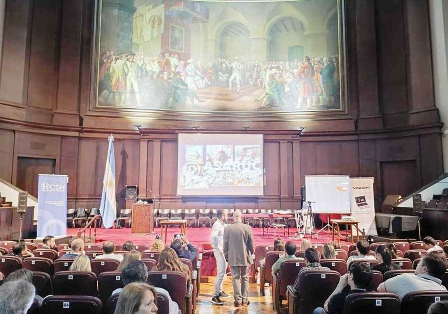 Médico del HAC fue instructor en un evento 
internacional en materia de Medicina Crítica