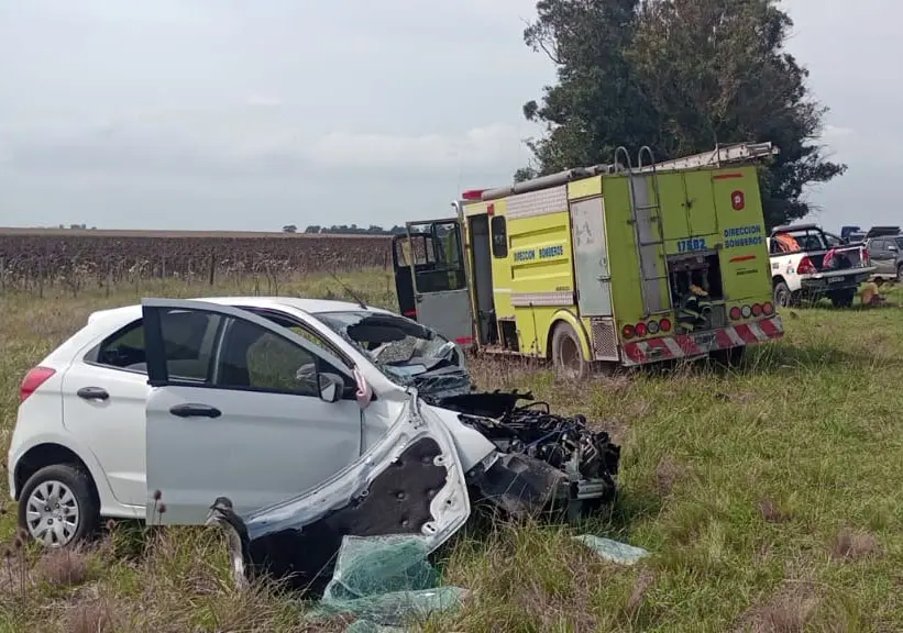 Murió al chocar de frente con un camión